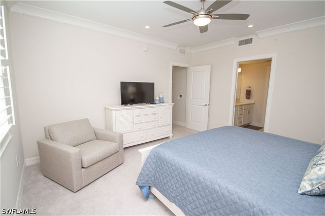 232 Indies DR E 101, Naples, FL 34114