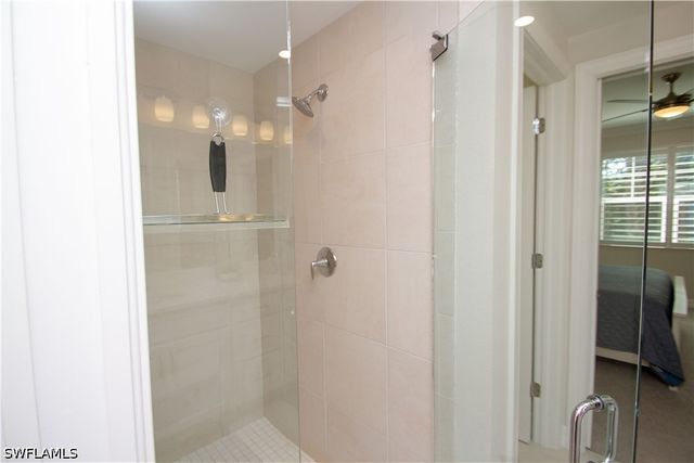 232 Indies DR E 101, Naples, FL 34114