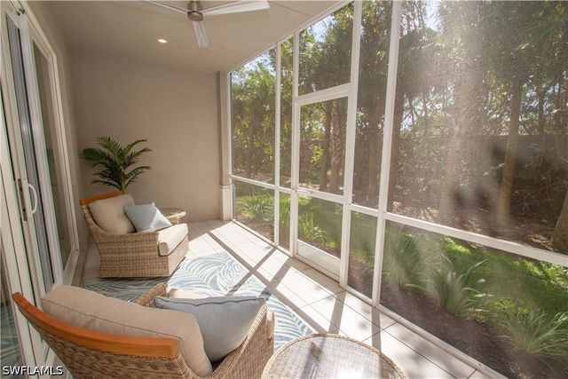 232 Indies DR E 101, Naples, FL 34114