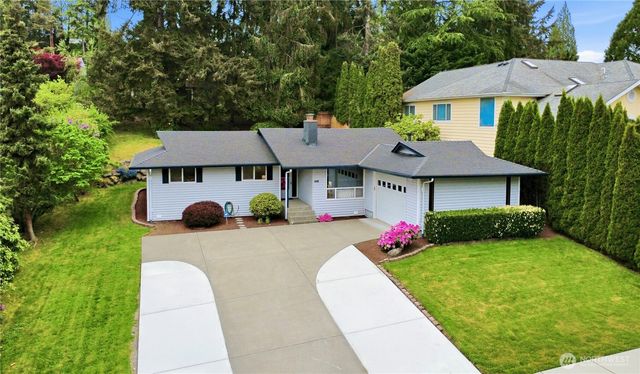 1011 179th Place NE, Bellevue, WA 98008