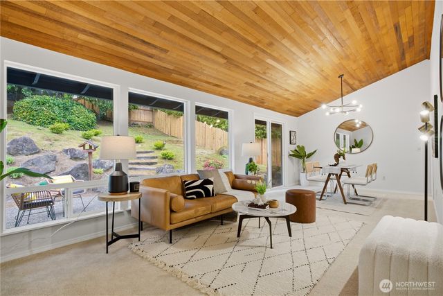 1011 179th Place NE, Bellevue, WA 98008