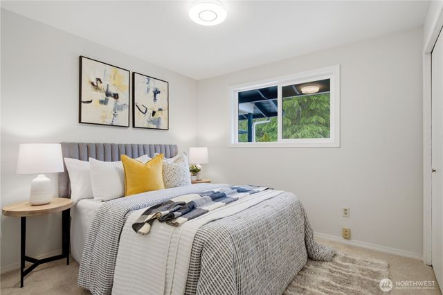 1011 179th Place NE, Bellevue, WA 98008