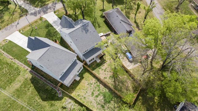 310 McKennell Dr, Nashville, TN 37206
