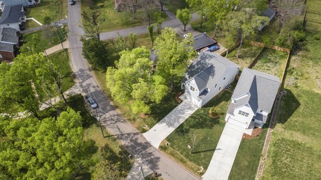 310 McKennell Dr, Nashville, TN 37206