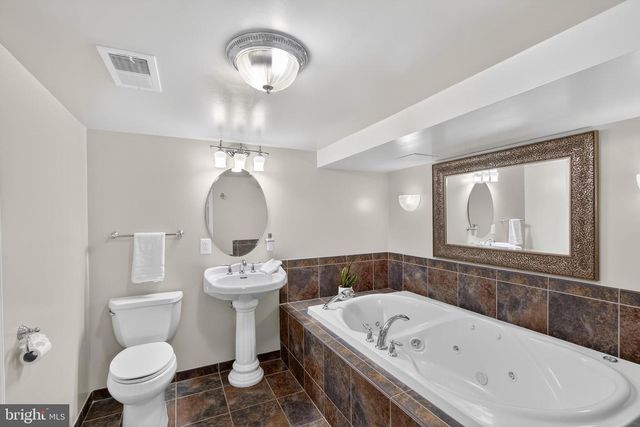 4643 17TH ST N, Arlington, VA 22207