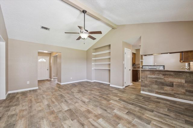 7806 Jonquil Drive, Texas City, TX 77591