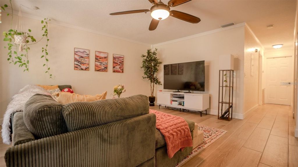 Image 10 of property listing at 6509 SAWYER PLACE, Tampa, FL 33634