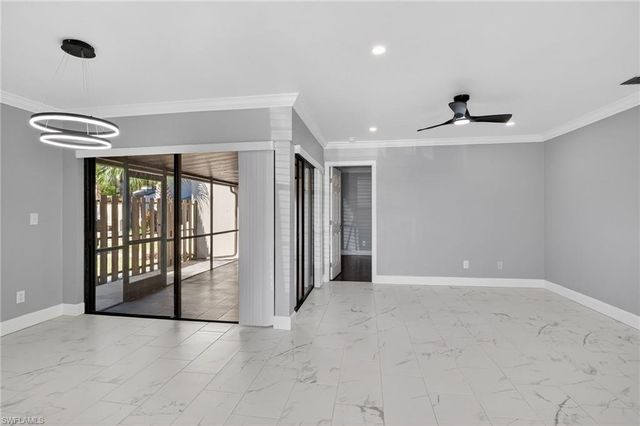 1209 SE 8th ST 111, Cape Coral, FL 33990