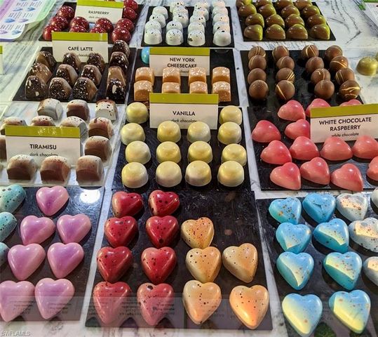 1209 SE 8th ST 111, Cape Coral, FL 33990