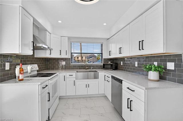 1209 SE 8th ST 111, Cape Coral, FL 33990