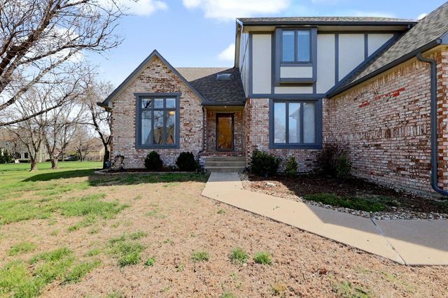 2544 N Fox Run Ct, Wichita, KS 67226