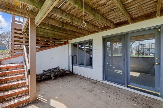 2544 N Fox Run Ct, Wichita, KS 67226