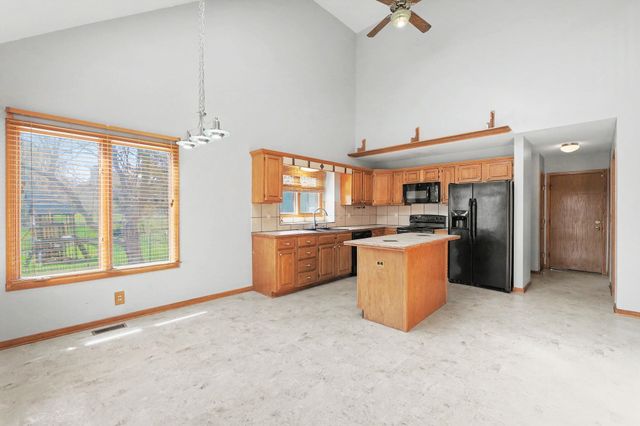 2544 N Fox Run Ct, Wichita, KS 67226