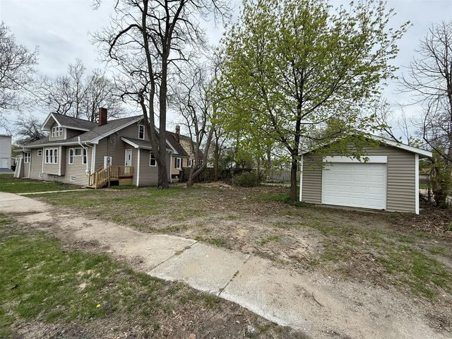462 Catawba Avenue, Muskegon, MI 49442