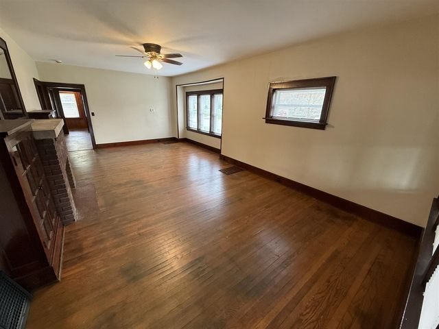 462 Catawba Avenue, Muskegon, MI 49442