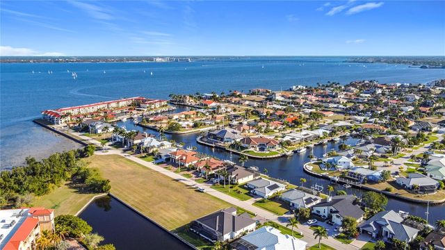 68 COLONY POINT DRIVE, Punta Gorda, FL 33950