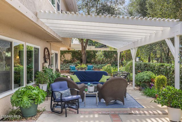 87 Castilian Avenue, Newbury Park, CA 91320