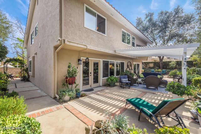 87 Castilian Avenue, Newbury Park, CA 91320