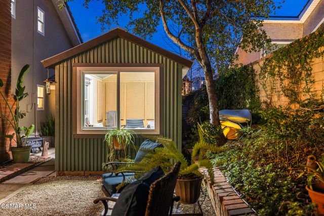 87 Castilian Avenue, Newbury Park, CA 91320