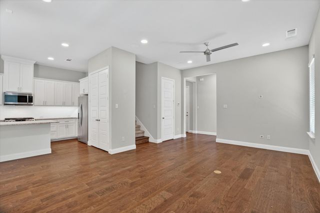 6330 Oakbend Circle 6330, Fort Worth, TX 76132