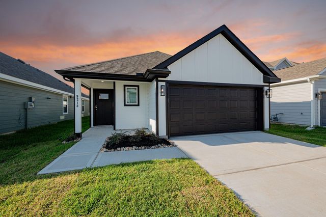 9213 Crestone Peak Drive, Willis, TX 77318