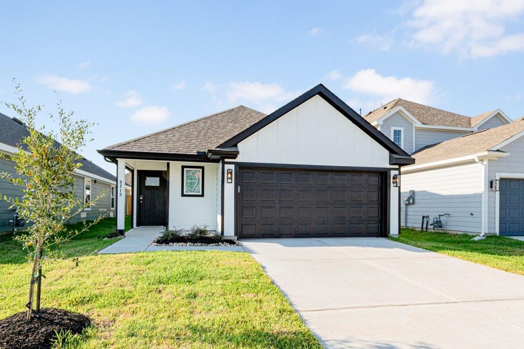 9213 Crestone Peak Drive, Willis, TX 77318