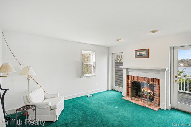 11616 Hall Road, Hamburg Township, MI 48189