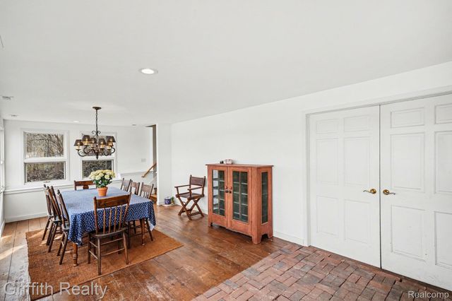 11616 Hall Road, Hamburg Township, MI 48189