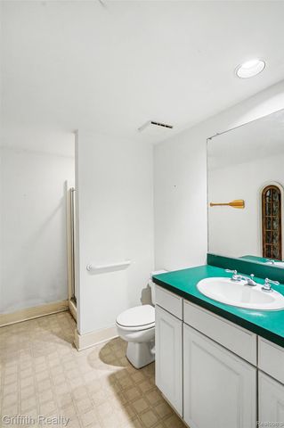 11616 Hall Road, Hamburg Township, MI 48189