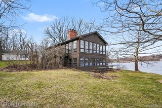 11616 Hall Road, Hamburg Township, MI 48189