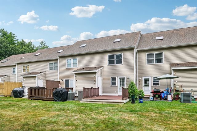 707 Brookline Way 707, Rockland, MA 02370