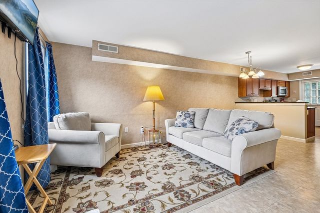 707 Brookline Way 707, Rockland, MA 02370