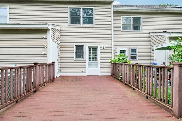 707 Brookline Way 707, Rockland, MA 02370