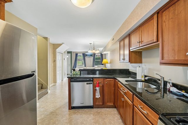 707 Brookline Way 707, Rockland, MA 02370