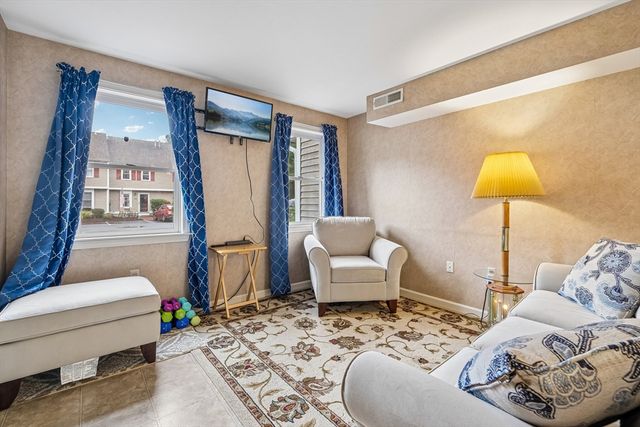 707 Brookline Way 707, Rockland, MA 02370