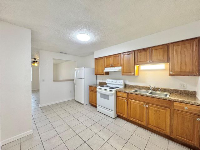2559 ELM AVENUE, Lake Wales, FL 33898