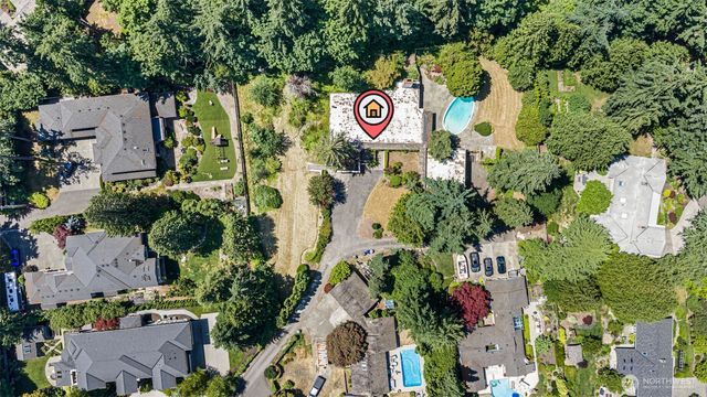 10260 Kaylen PL, Bellevue, WA 98004