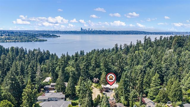 10260 Kaylen PL, Bellevue, WA 98004