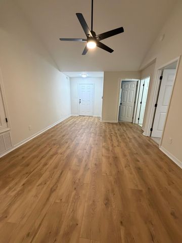 420 E Williams Avenue, Crestview, FL 32539