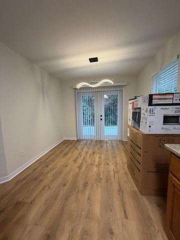 420 E Williams Avenue, Crestview, FL 32539