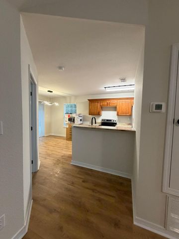 420 E Williams Avenue, Crestview, FL 32539