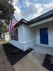 420 E Williams Avenue, Crestview, FL 32539