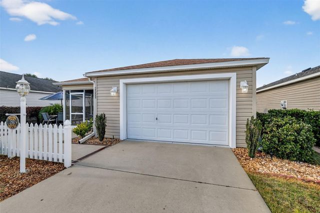 2552 MARIEL WAY, The Villages, FL 32162