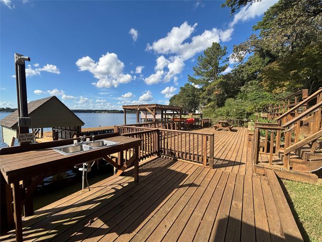430 Dogwood Lane W, Crockett, TX 75835