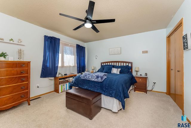 5501 W Clay St Street, Sioux Falls, SD 57106