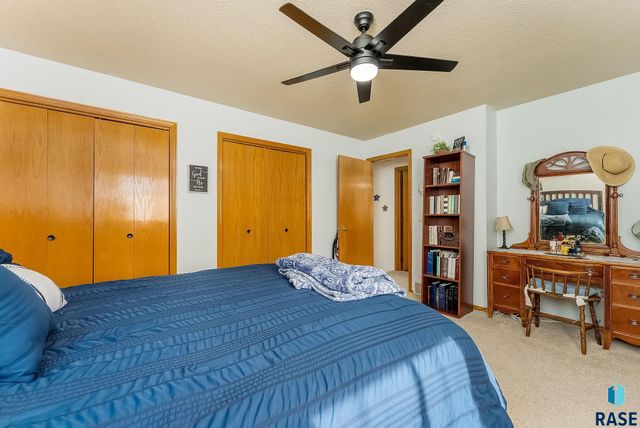 5501 W Clay St Street, Sioux Falls, SD 57106