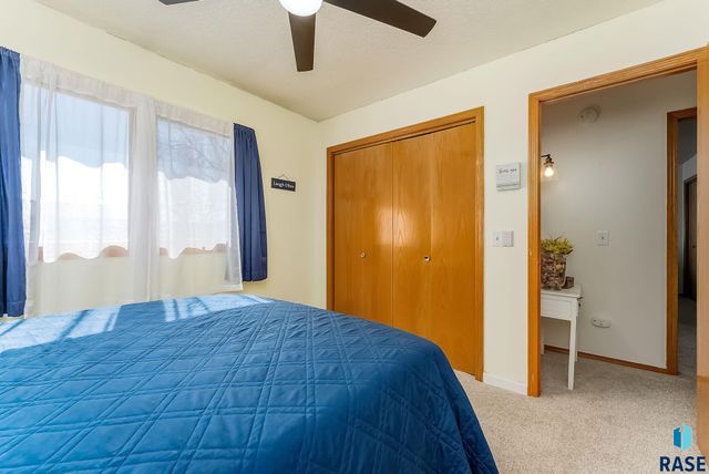 5501 W Clay St Street, Sioux Falls, SD 57106