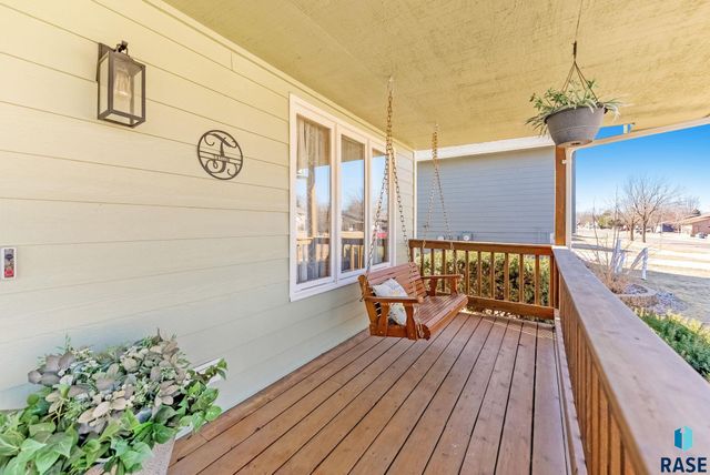 5501 W Clay St Street, Sioux Falls, SD 57106