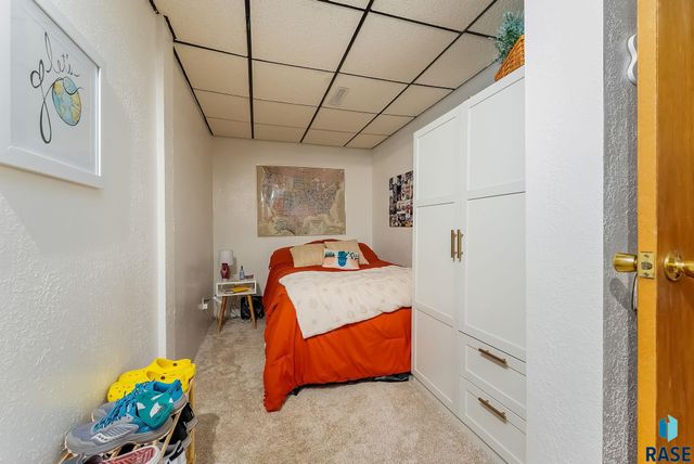 5501 W Clay St Street, Sioux Falls, SD 57106