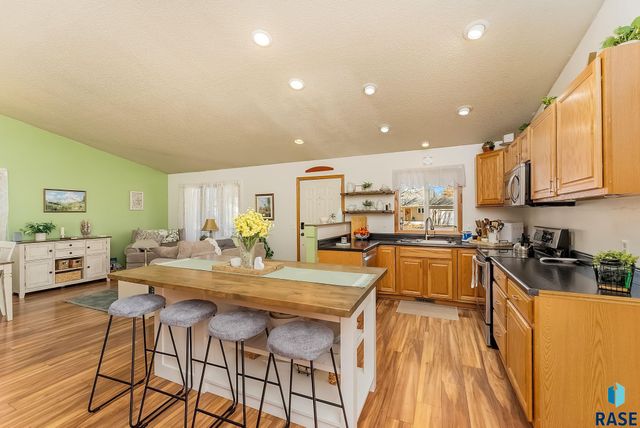 5501 W Clay St Street, Sioux Falls, SD 57106